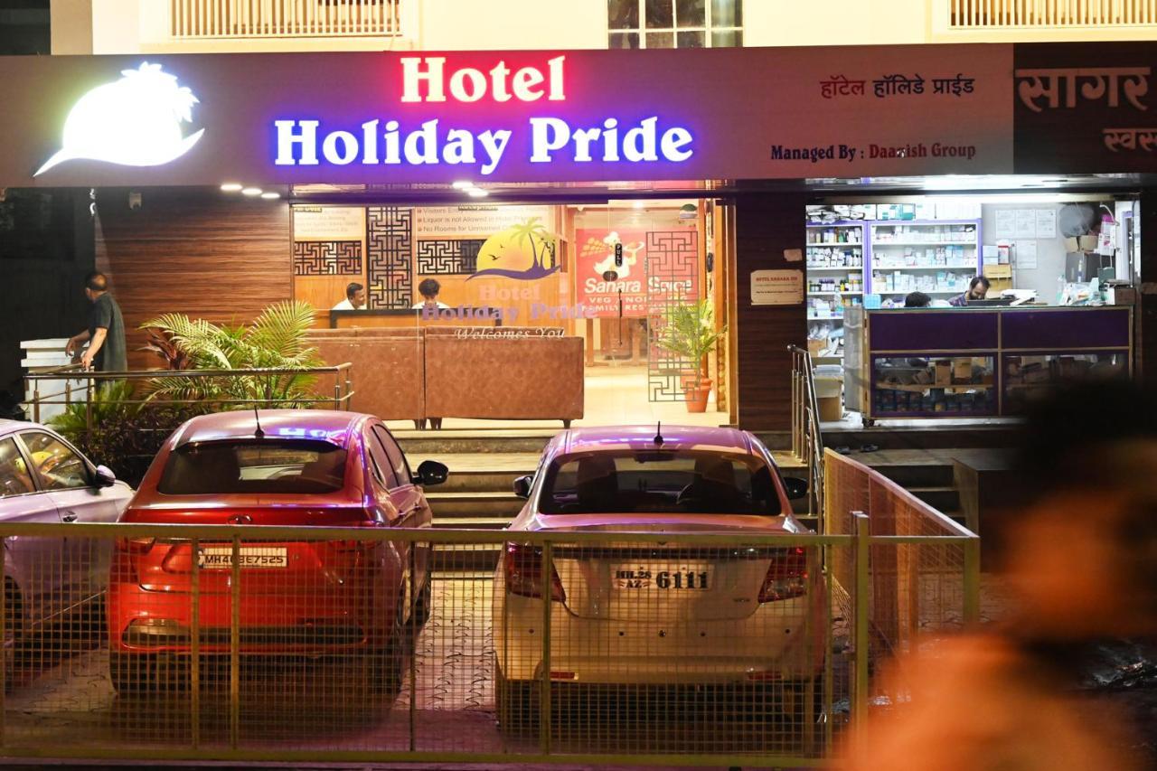 Hotel Holiday Pride Aurangābād Exterior foto